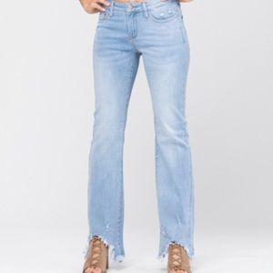 Judy Blue Jeans Boot Cut Light Wash Shark Bite Hem
